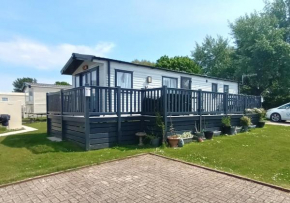 Ned's Place, Seal Bay Resort